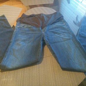 Maternity skinny jeans